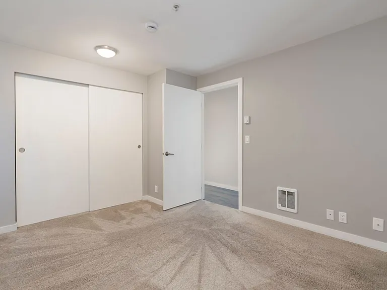 4524 44th Ave SW — Photo 11