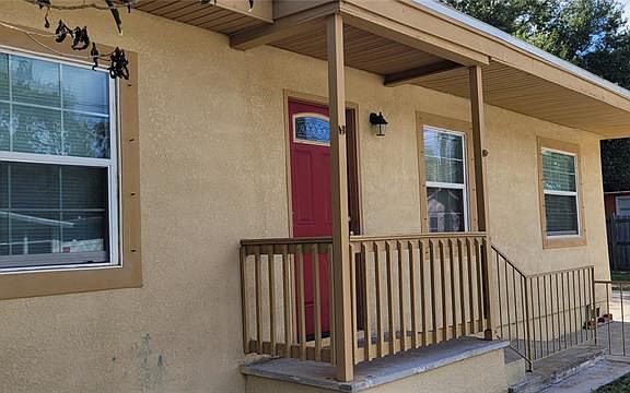 2nd image of 807 Palm Bluff St