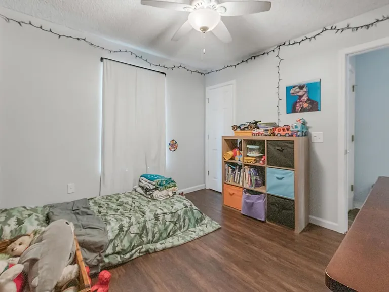 5246 Sewell Rd — Photo 14