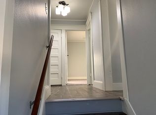 820 3rd Ave SW #2, Cedar Rapids, IA 52404