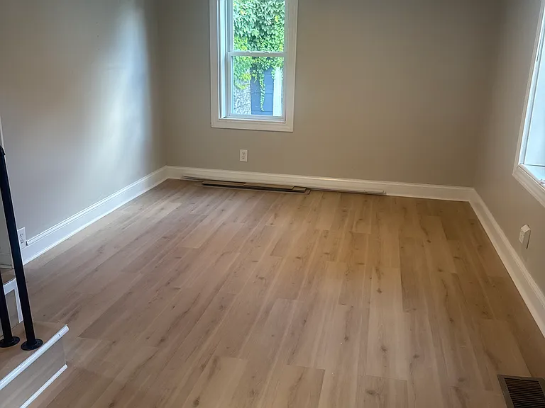 1186 Hunt Ave — Photo 6