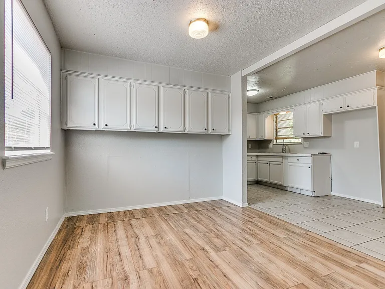 8814 NE 13th St — Photo 13