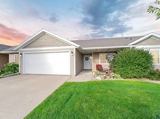 1205 N Valley View Rd, Sioux Falls, SD 57107