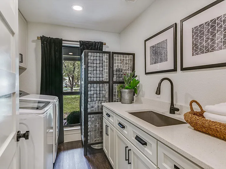 4717 Sam Bass Rd — Photo 18