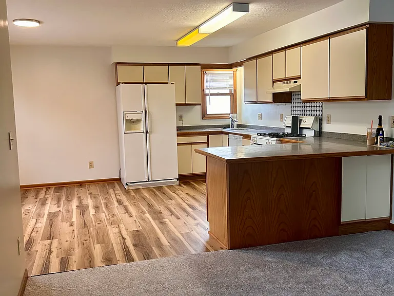 1046 Mindy Ln #3 — Photo 3