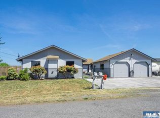 52 Crownview Ln, Sequim, WA 98382