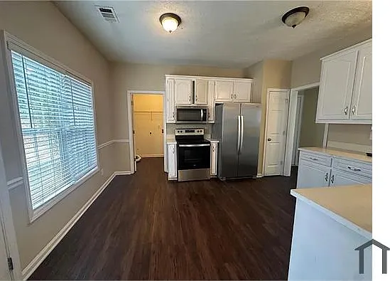 855 Scenic Lake Dr — Photo 6