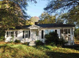 512 Fairfield St, Chesnee, SC 29323
