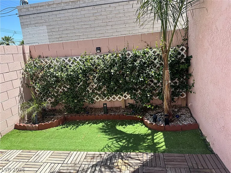 2274 E Desert Inn Rd #0 — Photo 30