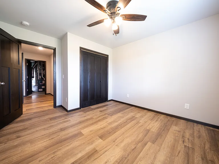 568 4th Circle Dr SE — Photo 17
