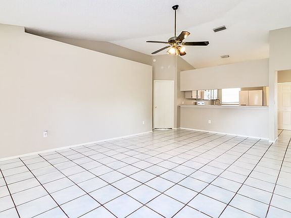 4th image of 313 Crayford Pl