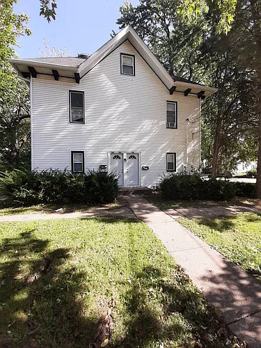 1301 Arlington Ave Photo 1