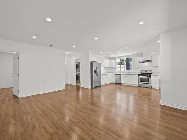 6712 Cedros Ave, Van Nuys, CA 91405