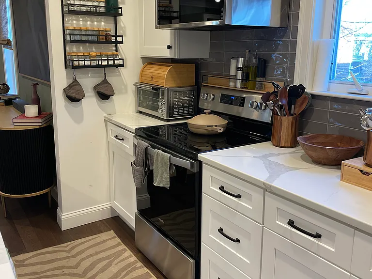 210 Everett St #2 — Photo 8