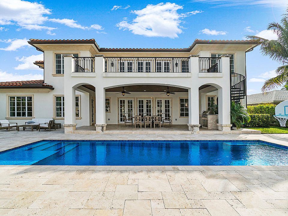 Home For Sale In Tropic Isle