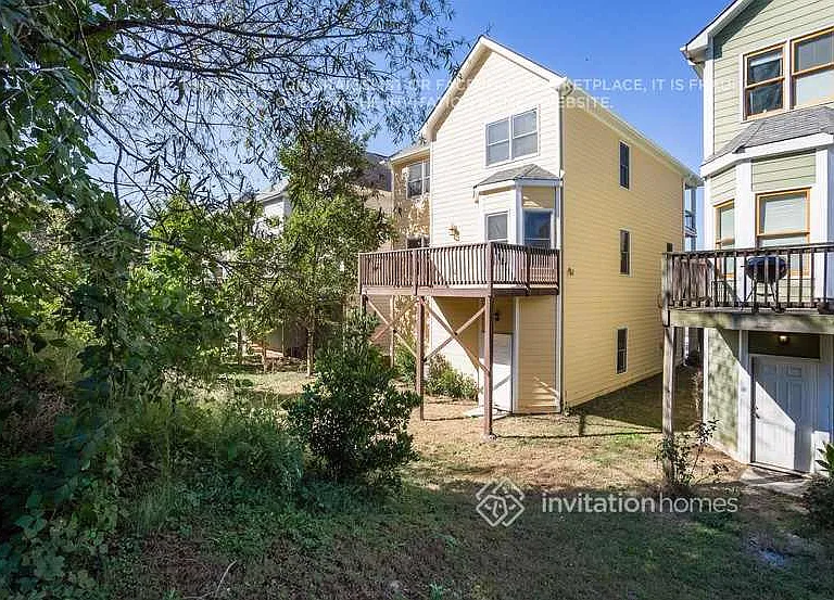 712 Connally St SE — Photo 17
