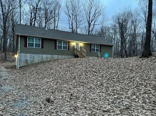 190 Market Ln, Clinton Corners, NY 12514