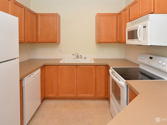 5th image of 1539 Cunningham Drive NE