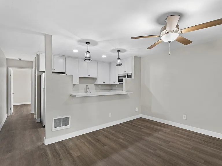 Point Loma Bay Apartments | Coastal Living Near the Beach — Photo 85