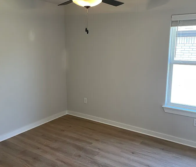 1105 Maclaren Ave — Photo 12