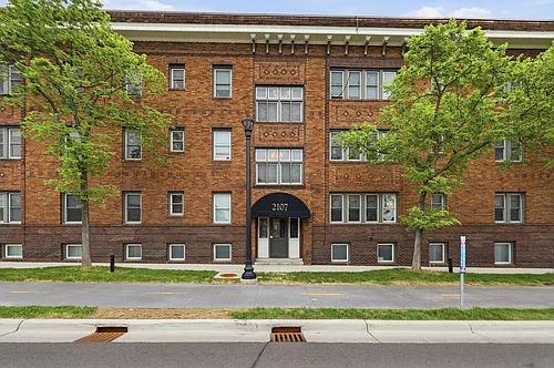 2107 Hennepin Ave #11 Photo 1 2107 Hennepin Ave #11 Photo 1