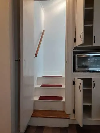stair to attic