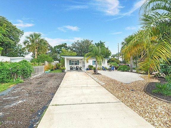 3rd image of 703 5TH Avenue N