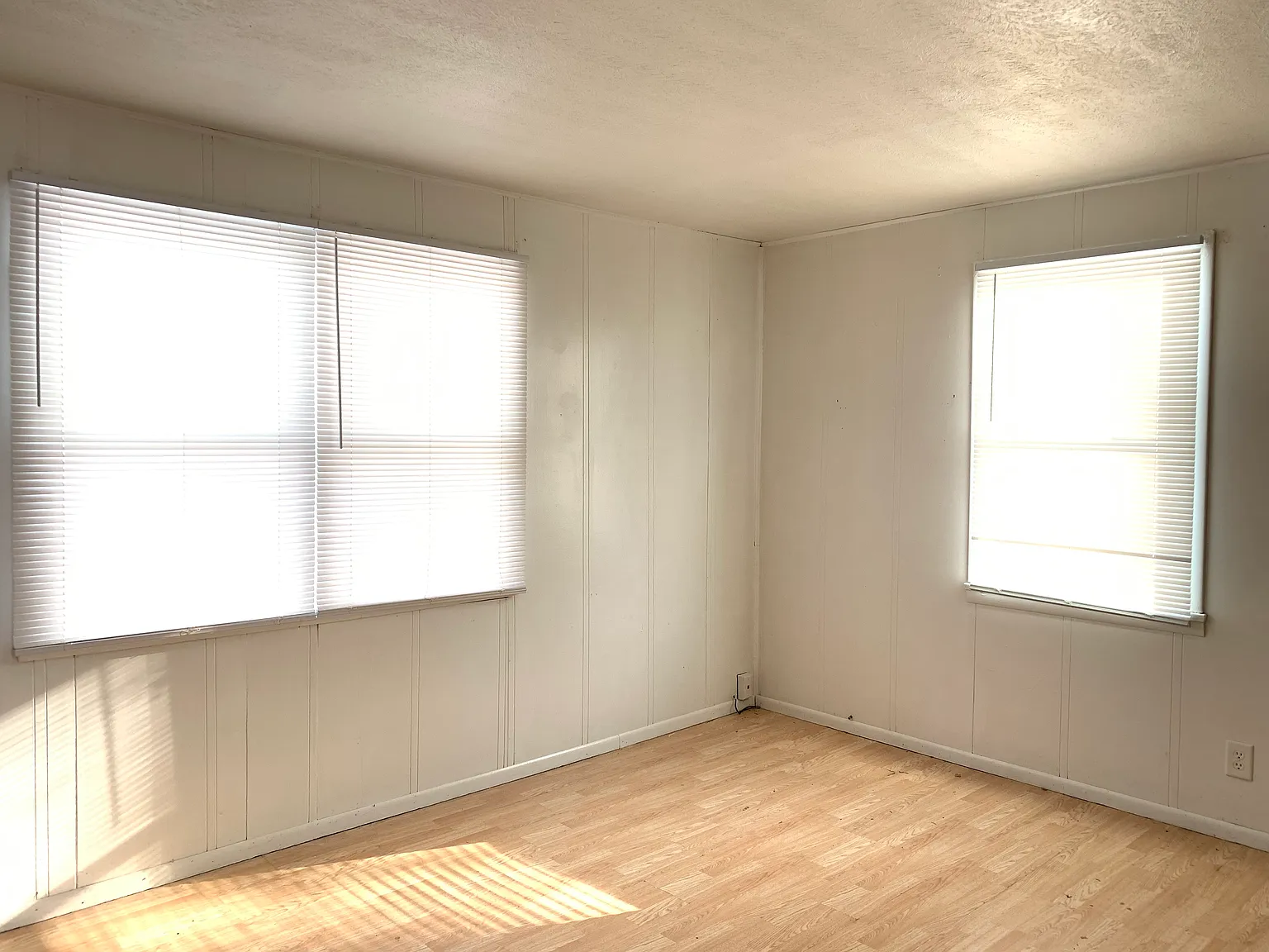2 bed, 872 sqft, $875 — Photo 2