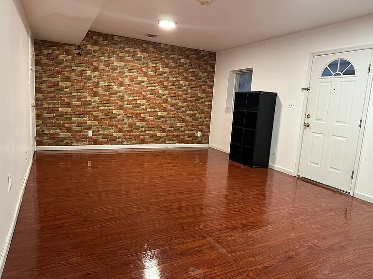 27 Mulock Pl — Photo 12