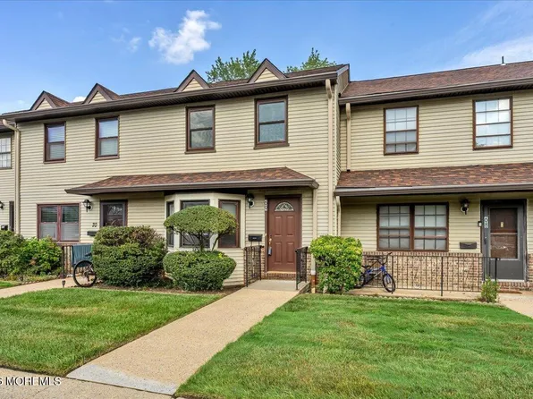 69 Village Green Way, Hazlet, NJ 07730