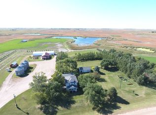 8643 106th Ave SE, Oakes, ND 58474