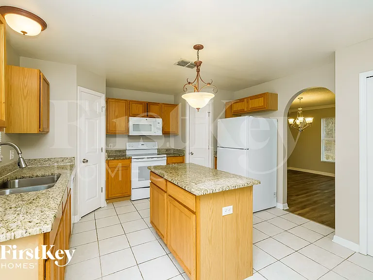 6430 Gondola Dr — Photo 6
