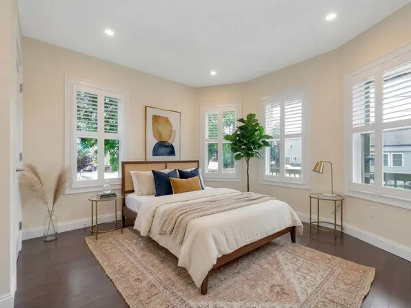 161 4th St, Medford, MA