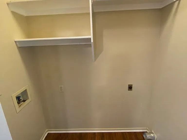 320 E Evergreen Ln — Photo 11