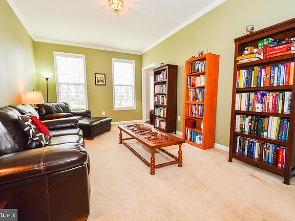 5th image of 12 Sanctuary Ln