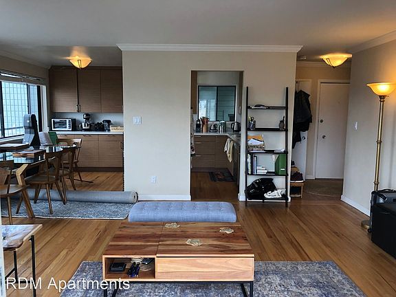 2nd image of 566 Vallejo St APT 29