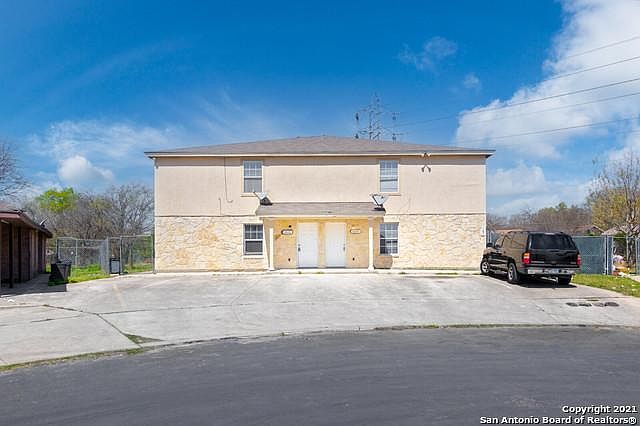 1st image of 7641 Windsor Oaks