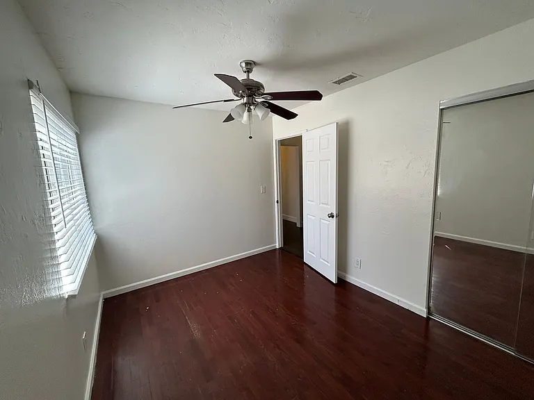 4007 Cypress Ln — Photo 16