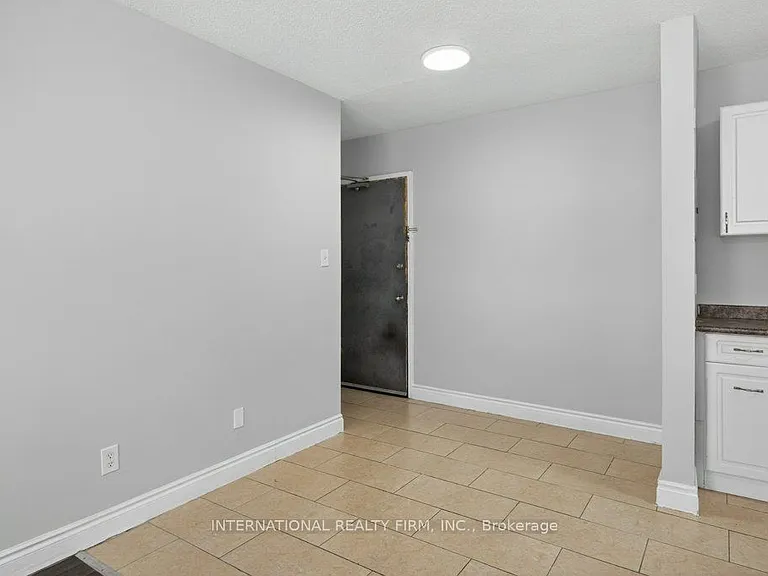 295 Melvin Ave #303 — Photo 14
