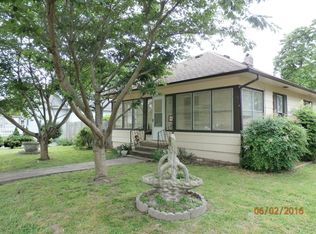 713 S Mulkey St, Christopher, IL 62822