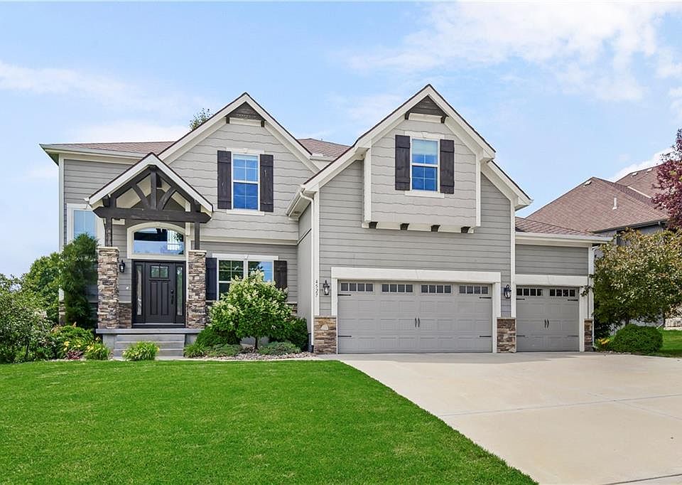 1st image of 4527 NW Verona Dr
