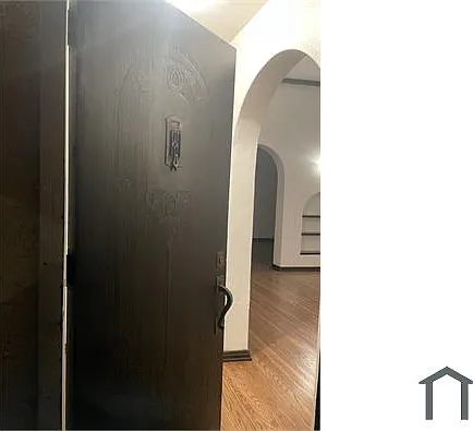 3 bed, $3,695 — Photo 3