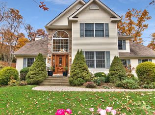 289 McKay Rd, Henryville, PA 18332