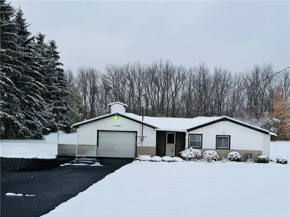 15451 Ridge Rd W, Albion, NY 14411