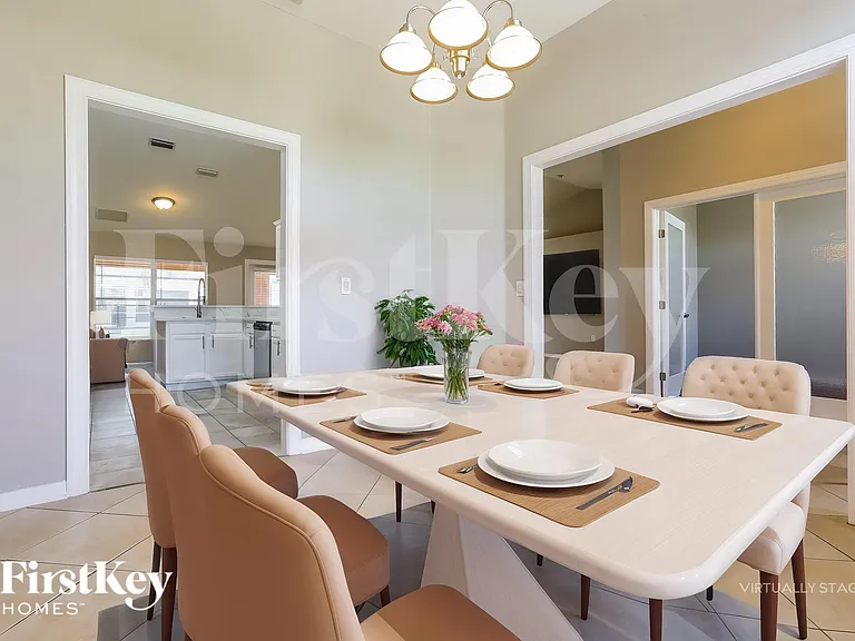 3811 Trenton Ln — Photo 6