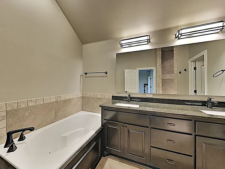 3217 Briargate Rd — Photo 16