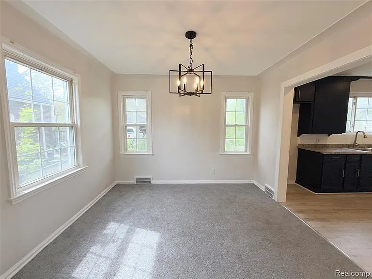 11375 Roxbury St — Photo 3