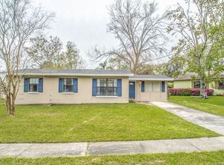 7648 Crest Dr N, Jacksonville, FL 32221