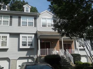 98 Brookside Ln, Mount Arlington, NJ 07856