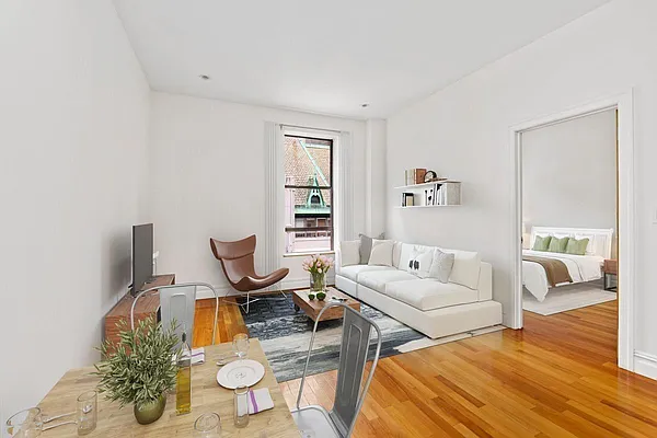 Rented by Compass | media 12